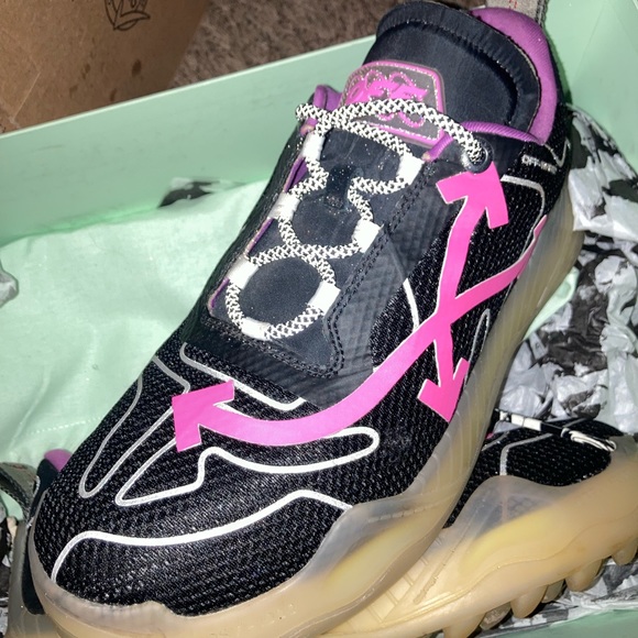 Off white - Picture 4 of 4